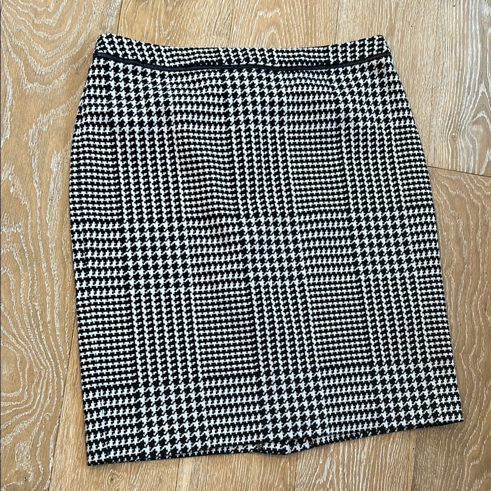 Talbots Houndstooth Skirt